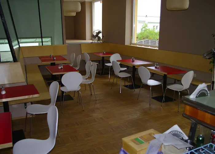 Hostel Workbase